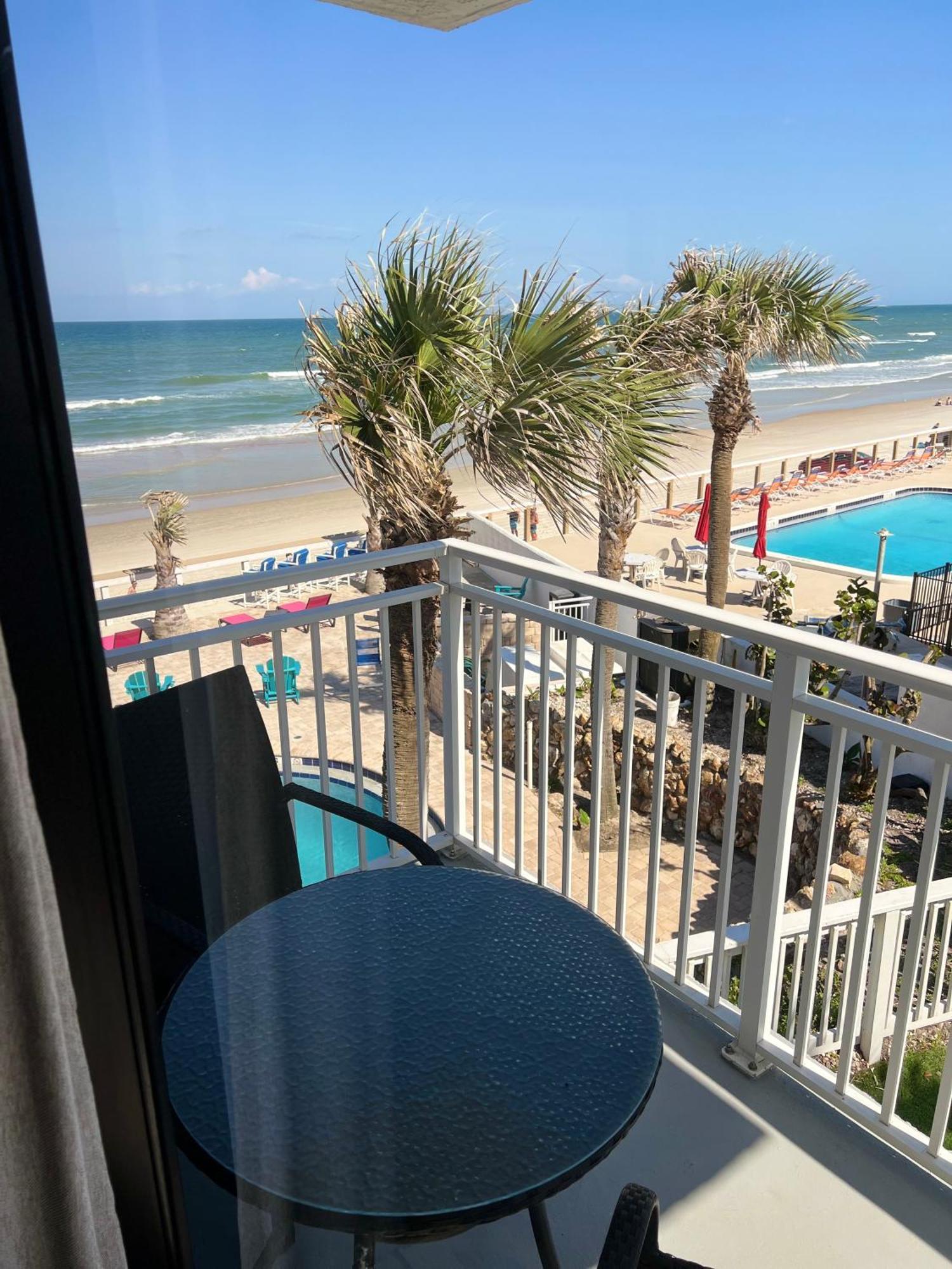 Flamingo Inn Beachfront - Дейтона-Бич Экстерьер фото
