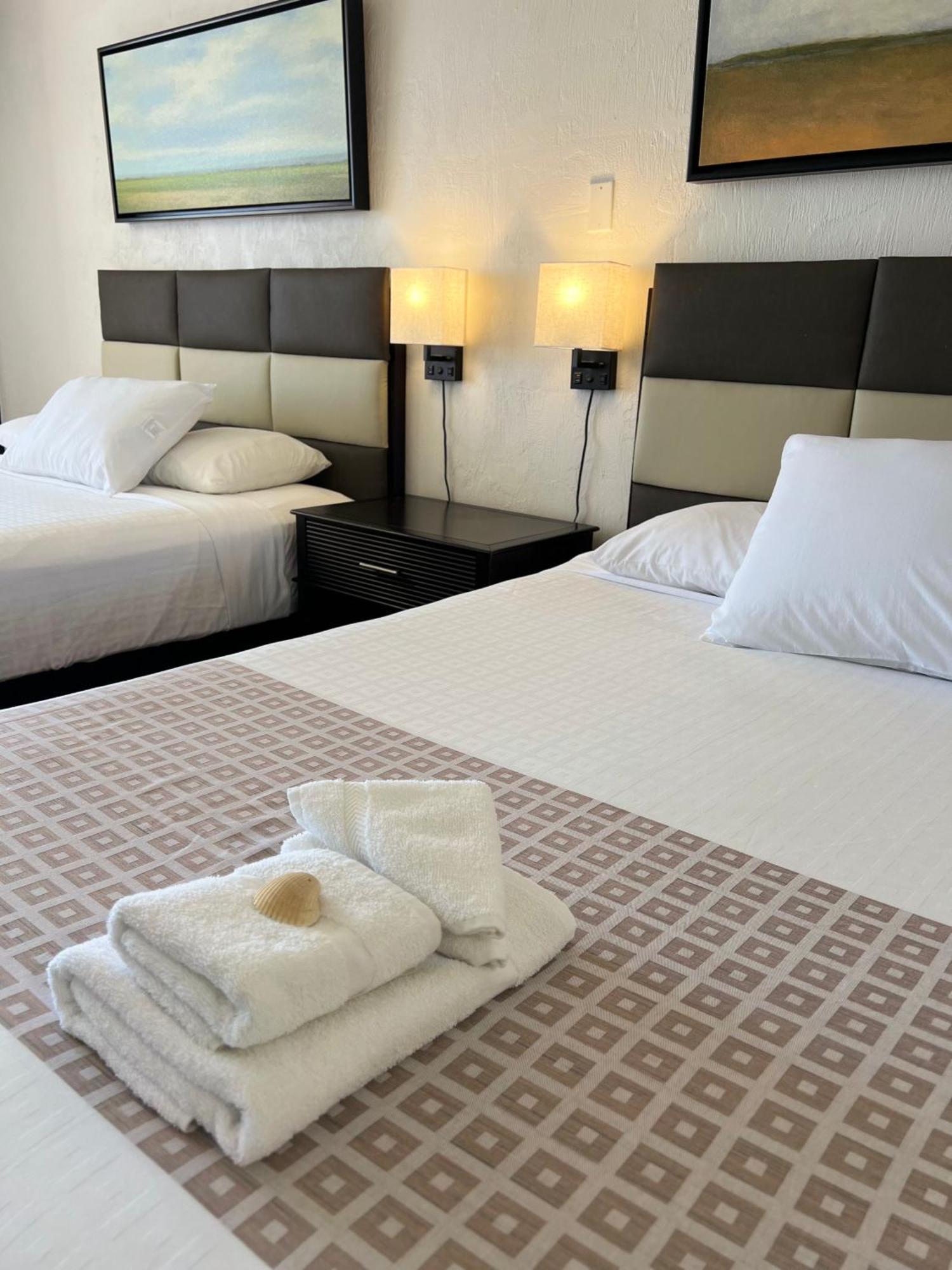 Flamingo Inn Beachfront - Дейтона-Бич Экстерьер фото